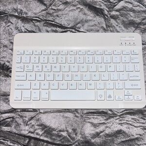 White Wireless Keyboard